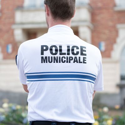 POLO MANCHES COURTES POLICE